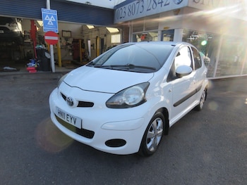 Used Toyota AYGO 2011 for sale - 77769780: Photo