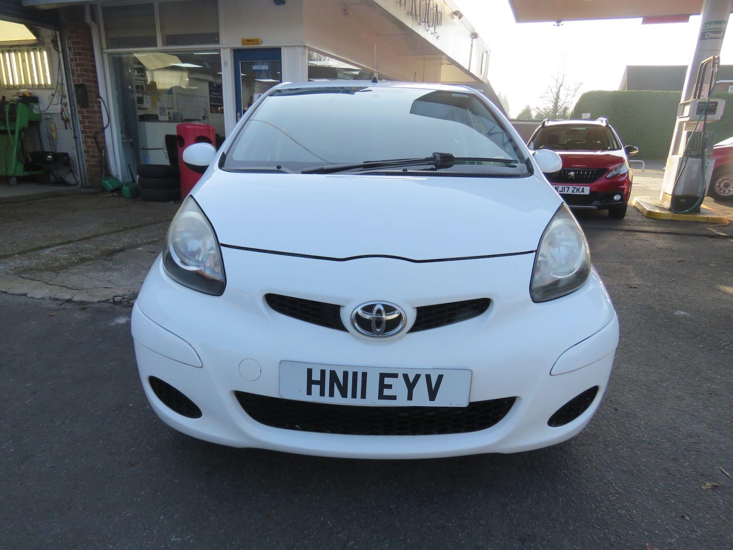 Used Toyota AYGO 2011 for sale - 77769780: Photo 2