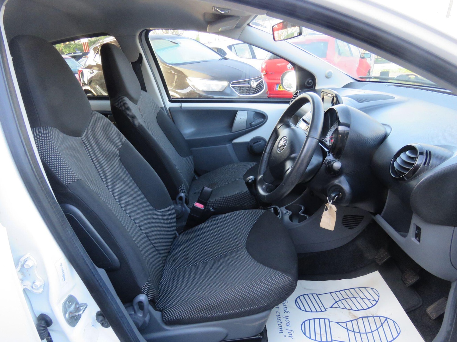 Used Toyota AYGO 2011 for sale - 77769780: Photo 26