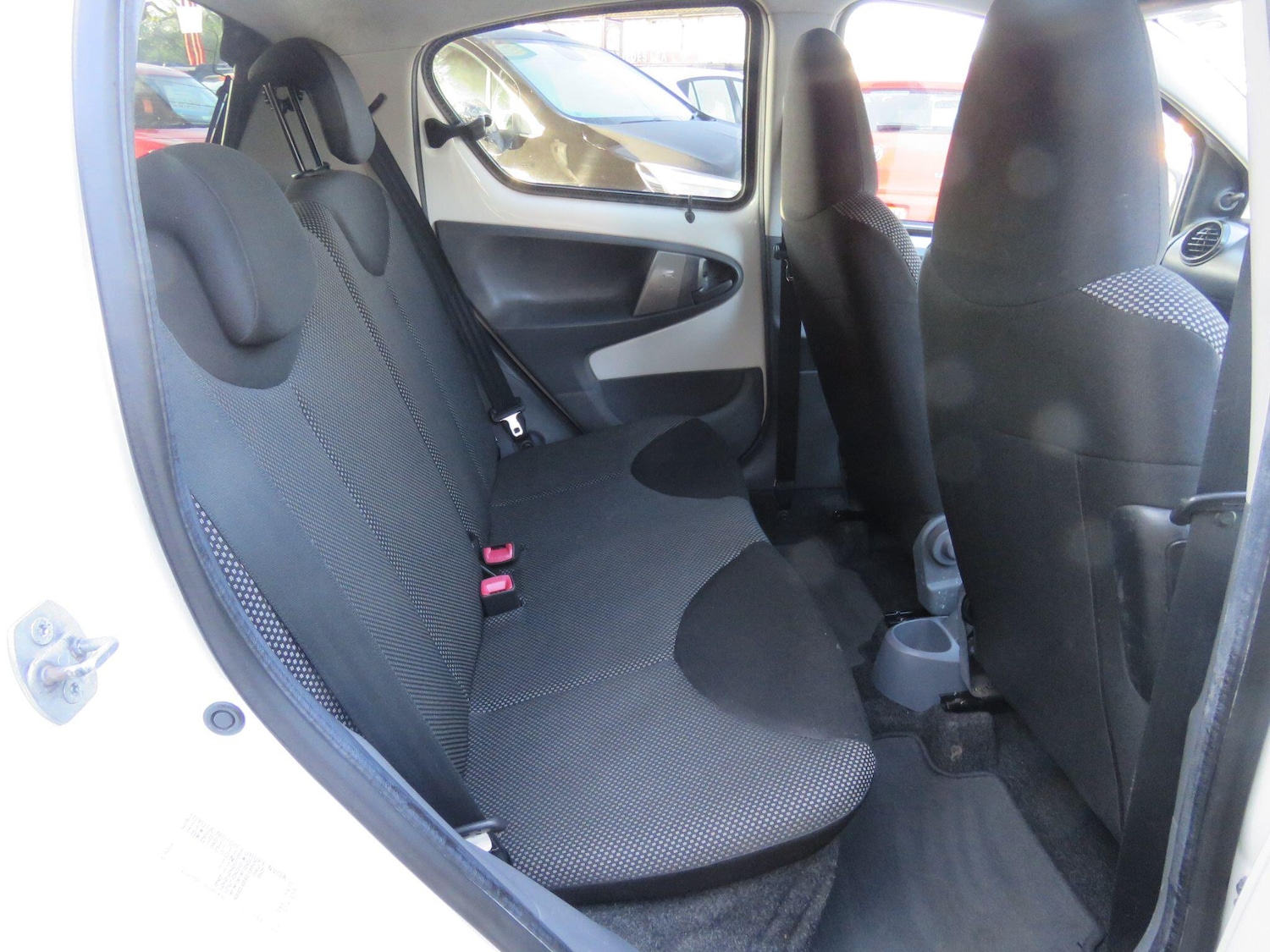 Used Toyota AYGO 2011 for sale - 77769780: Photo 29