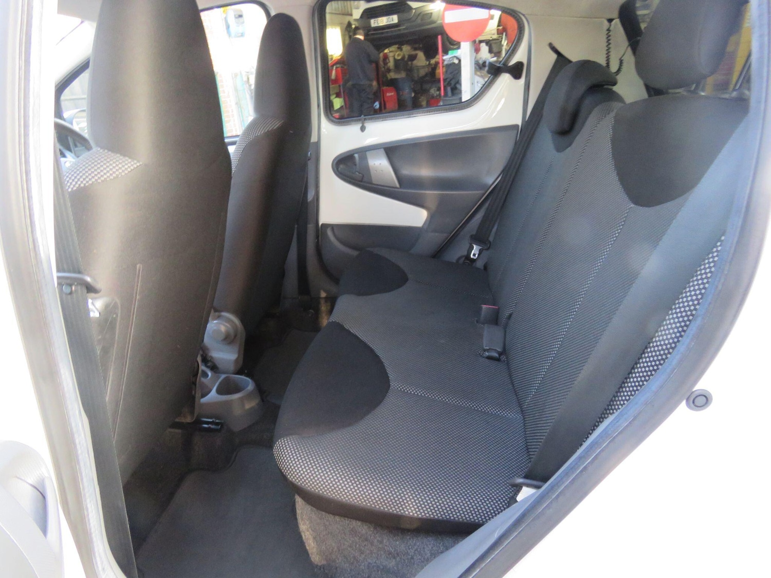 Used Toyota AYGO 2011 for sale - 77769780: Photo 9