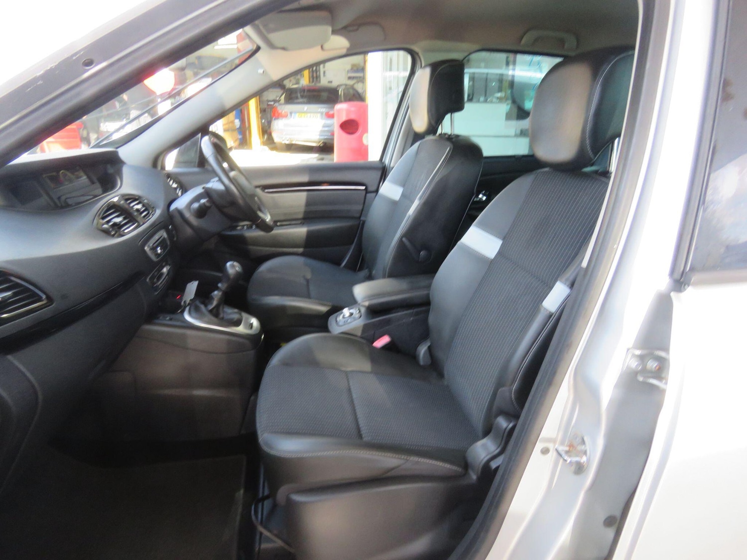 Used Renault Scenic 2015 for sale - 78157249: Photo 23