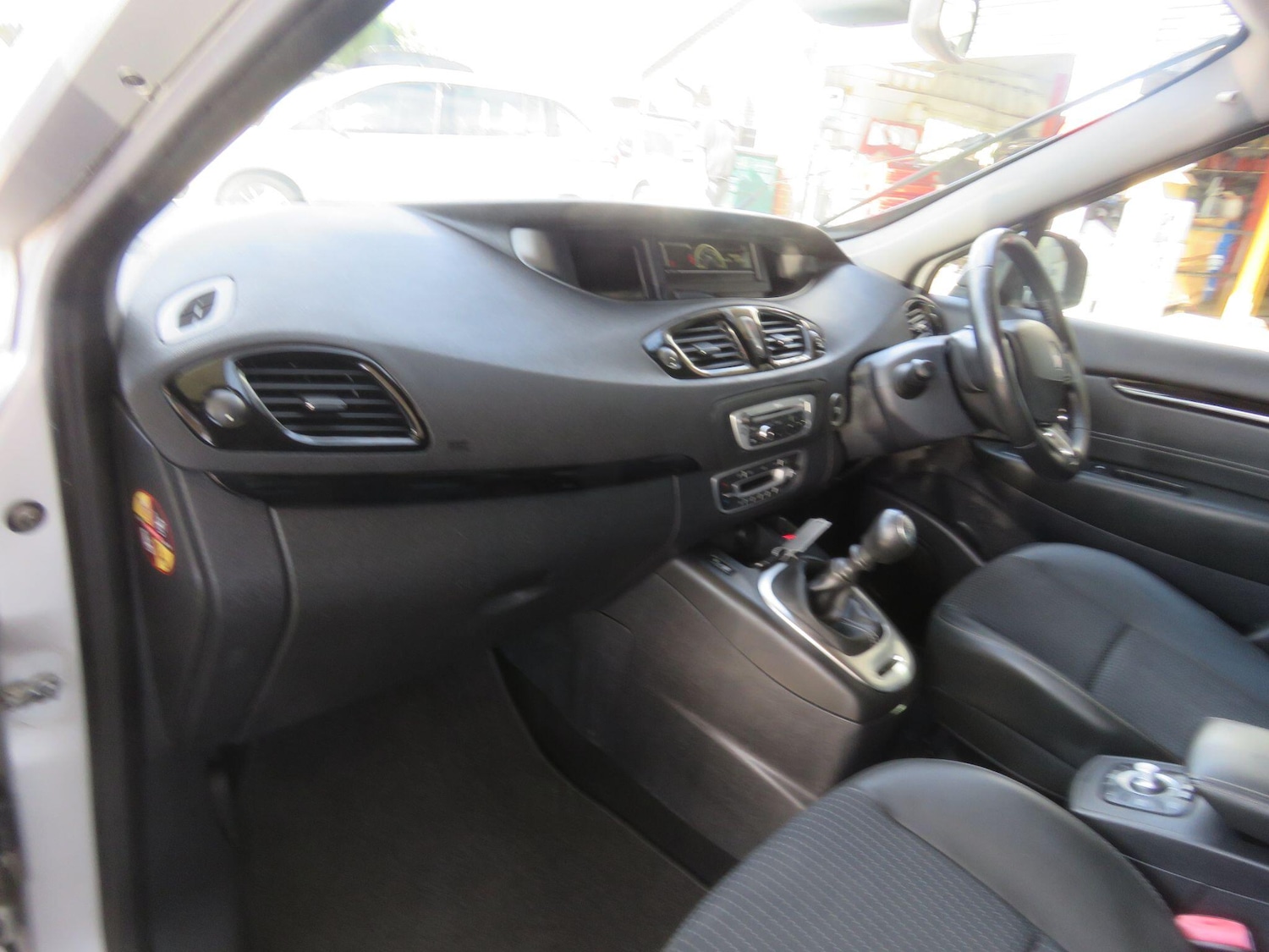 Used Renault Scenic 2015 for sale - 78157249: Photo 24
