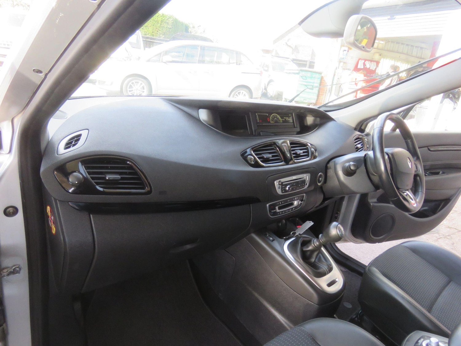 Used Renault Scenic 2015 for sale - 78157249: Photo 28