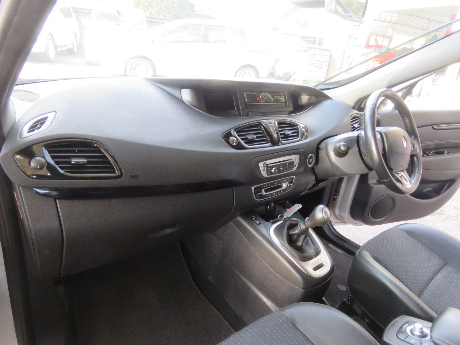 Used Renault Scenic 2015 for sale - 78157249: Photo 52