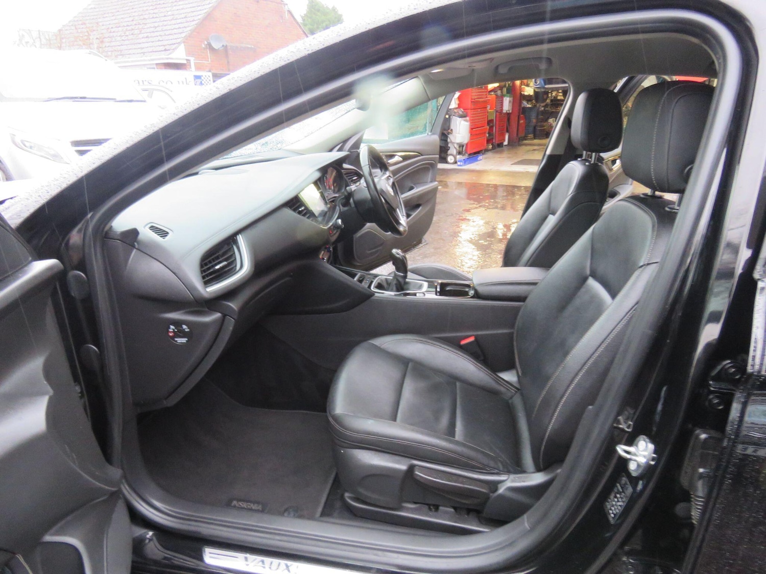 Used Vauxhall Insignia 2017 for sale - 77550738: Photo 3