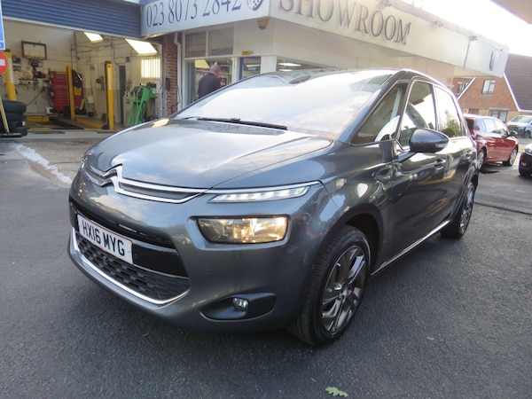 Used Citroen C4 Picasso 2016 for sale - 76109239: Photo 1