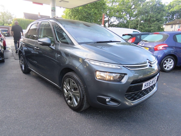 Used Citroen C4 Picasso 2016 for sale - 76109239: Photo 3