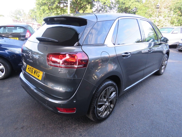 Used Citroen C4 Picasso 2016 for sale - 76109239: Photo 5