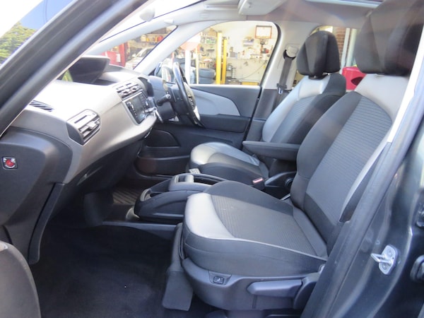 Used Citroen C4 Picasso 2016 for sale - 76109239: Photo 9