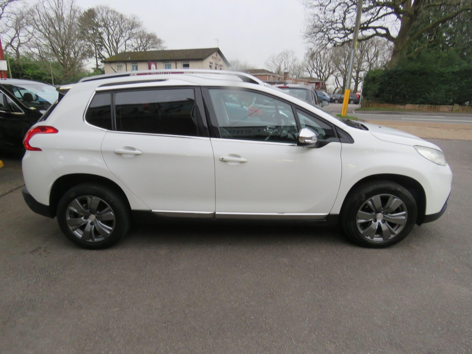 Used Peugeot 2008 2016 for sale - 77586519: Photo 15