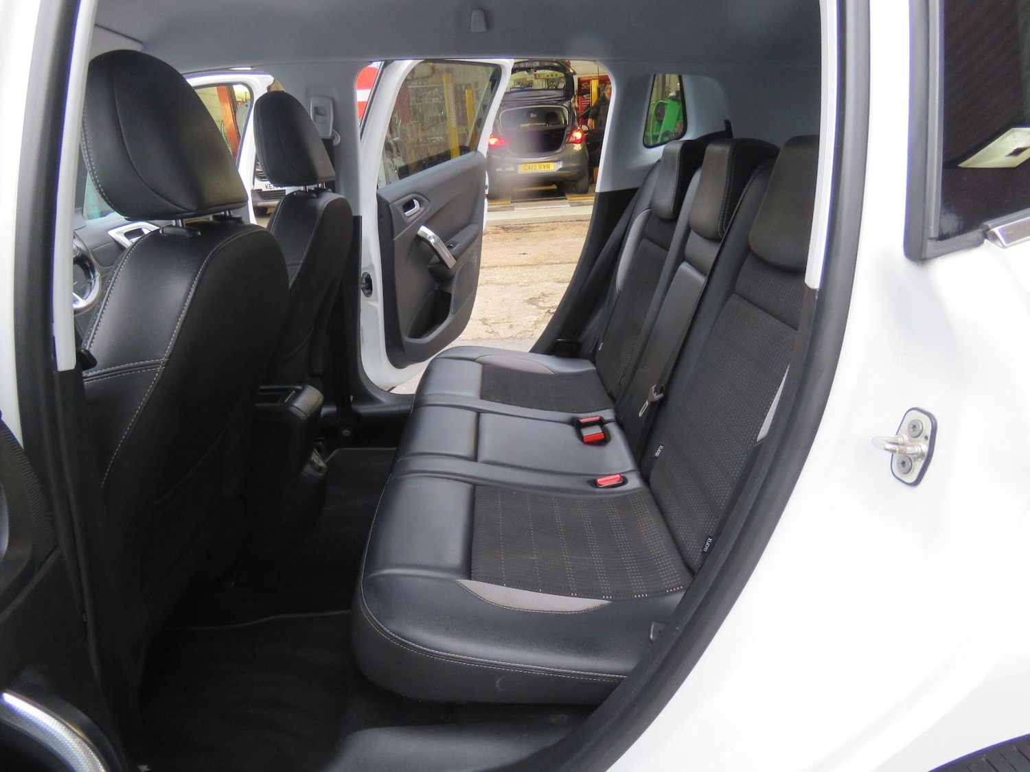 Used Peugeot 2008 2016 for sale - 77586519: Photo 22