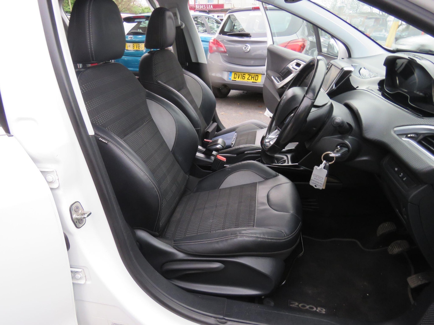 Used Peugeot 2008 2016 for sale - 77586519: Photo 33