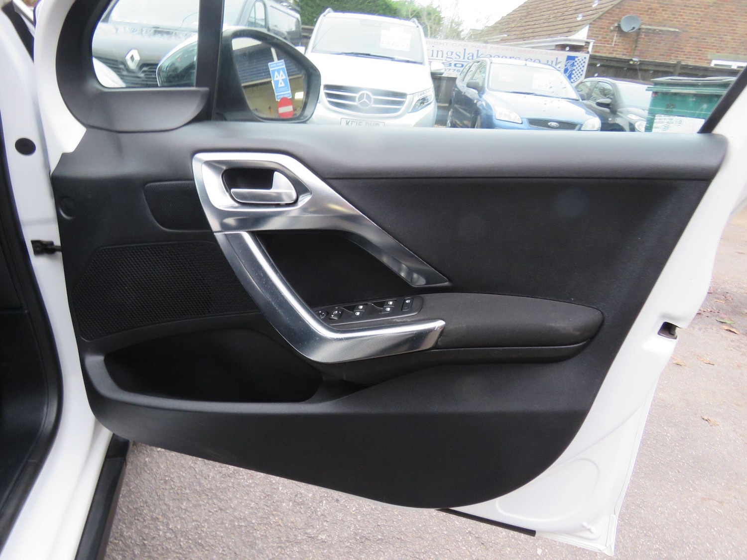 Used Peugeot 2008 2016 for sale - 77586519: Photo 45