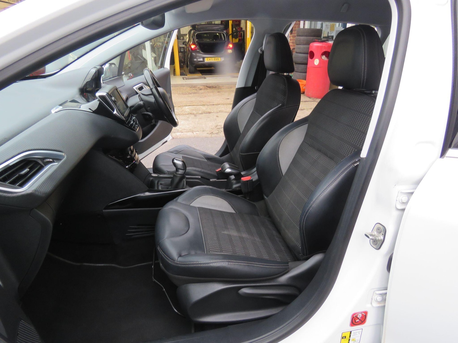 Used Peugeot 2008 2016 for sale - 77586519: Photo 54