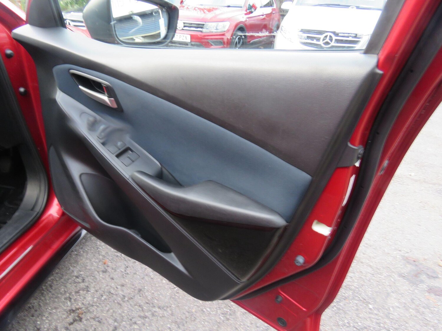 Used Mazda Mazda2 2016 for sale - 77495839: Photo 28