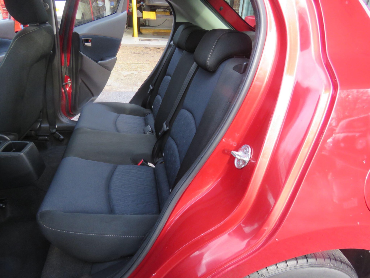 Used Mazda Mazda2 2016 for sale - 77495839: Photo 8