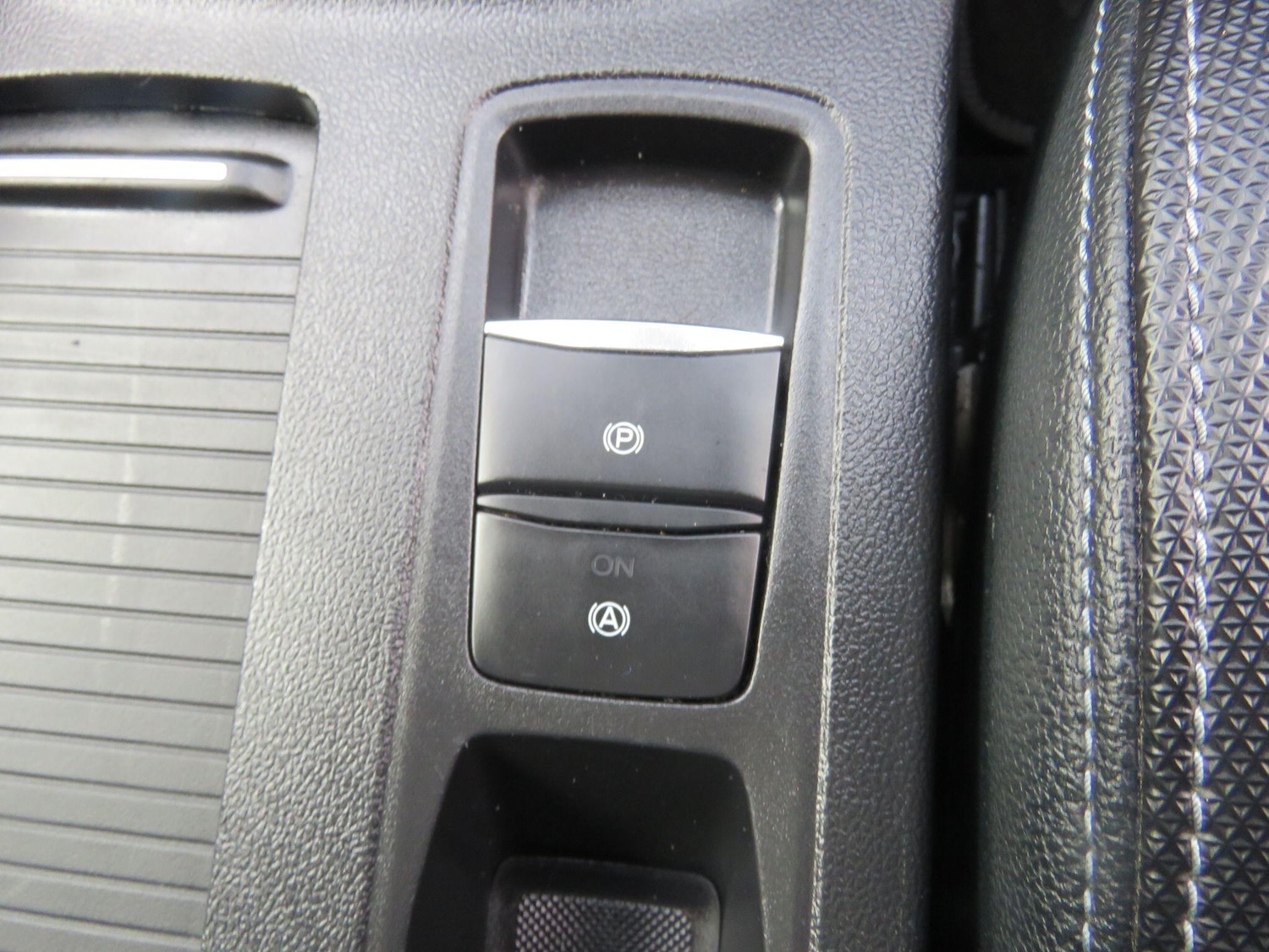 Used Ford Focus for sale - 77290922: Photo 38