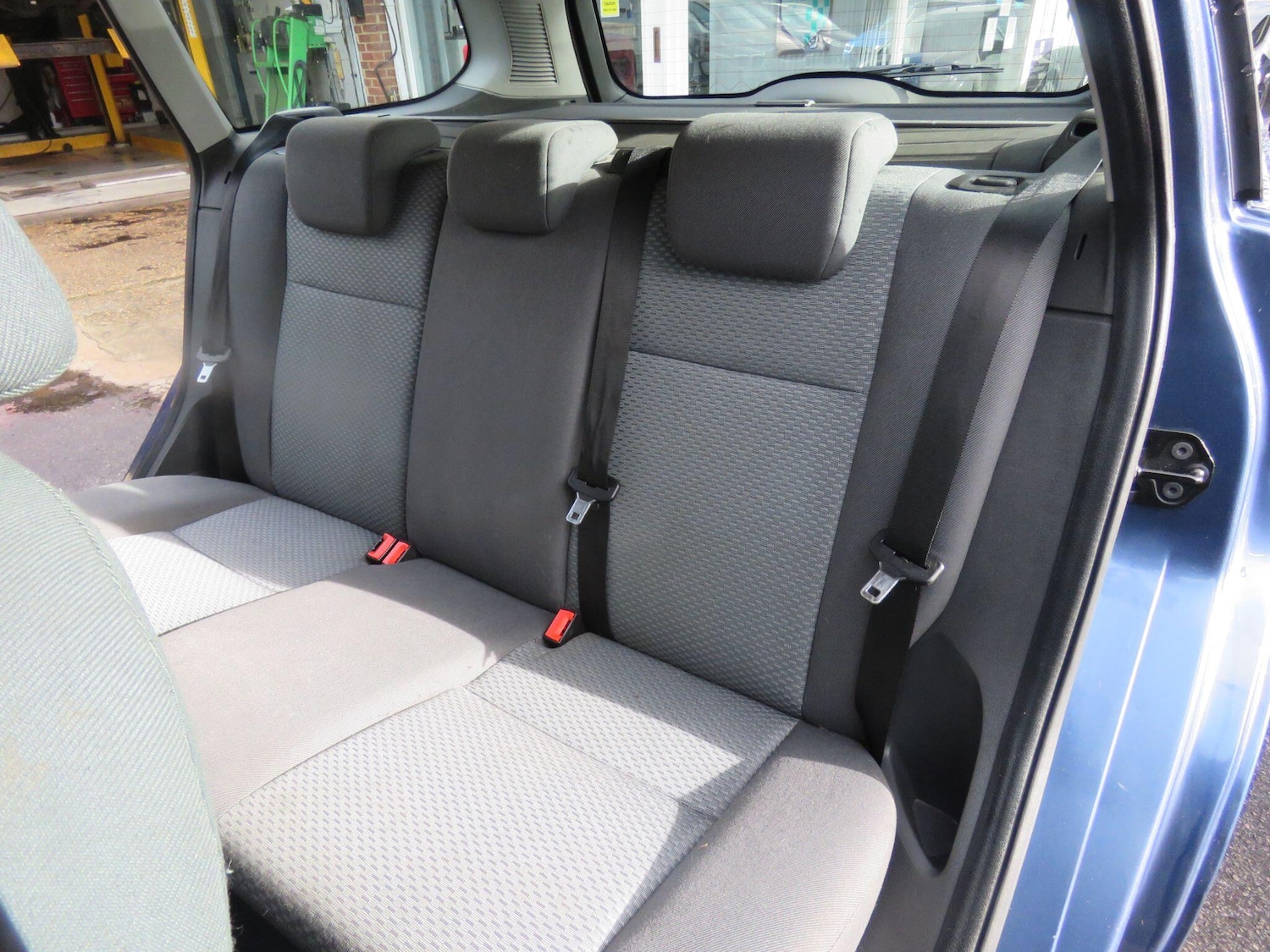 Used Ford Focus 2005 for sale - 77537782: Photo 8