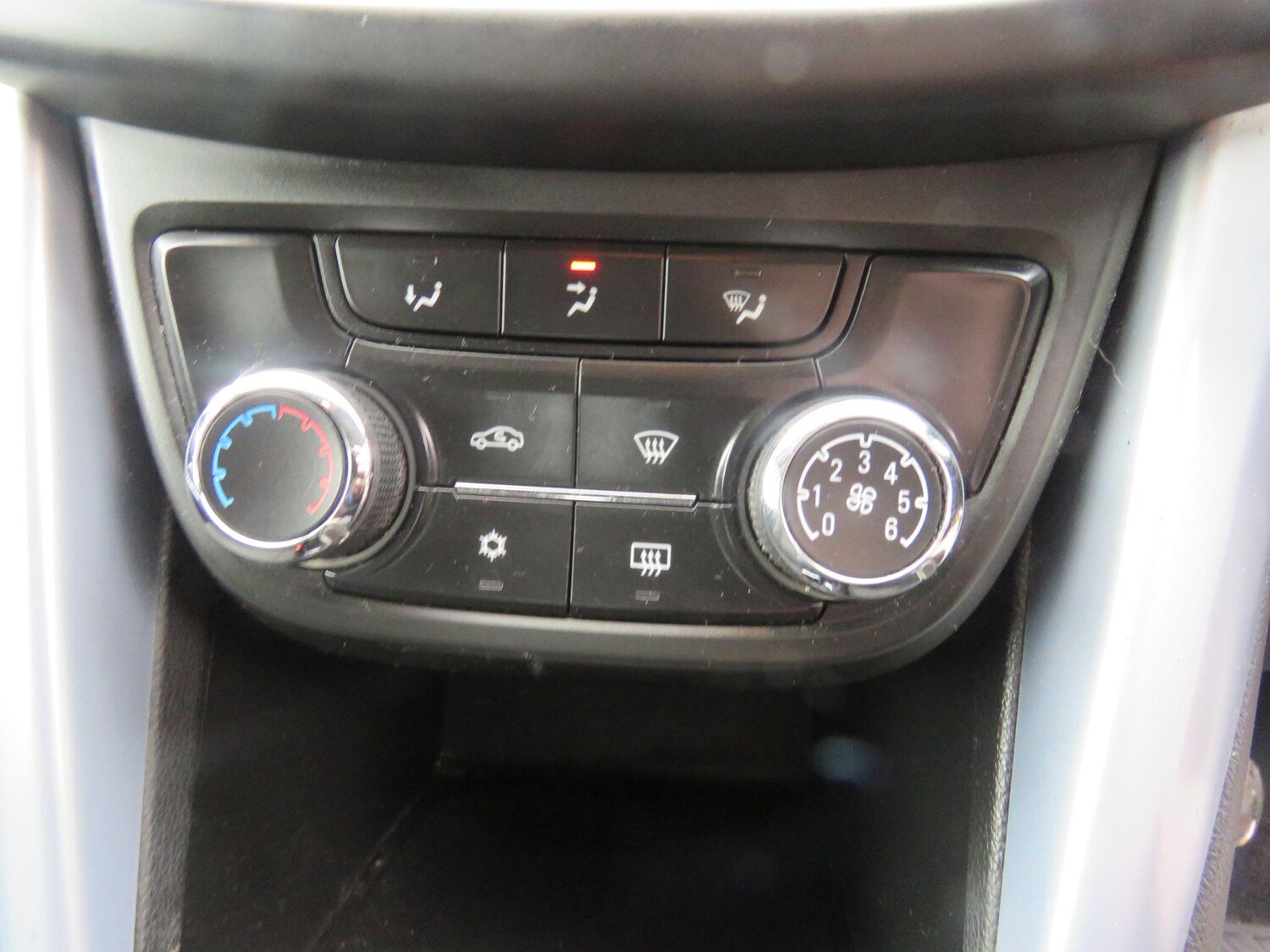 Used Vauxhall Zafira 2015 for sale - 77495990: Photo 39