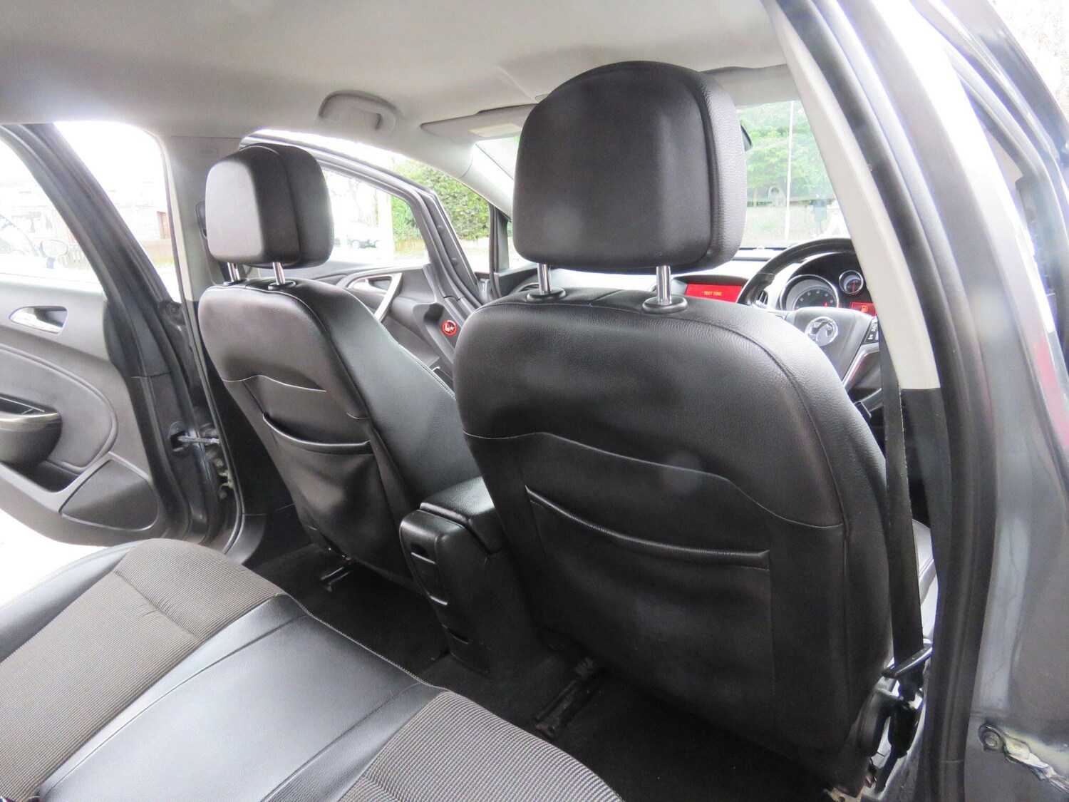 Used Vauxhall Astra for sale - 77908538: Photo 49