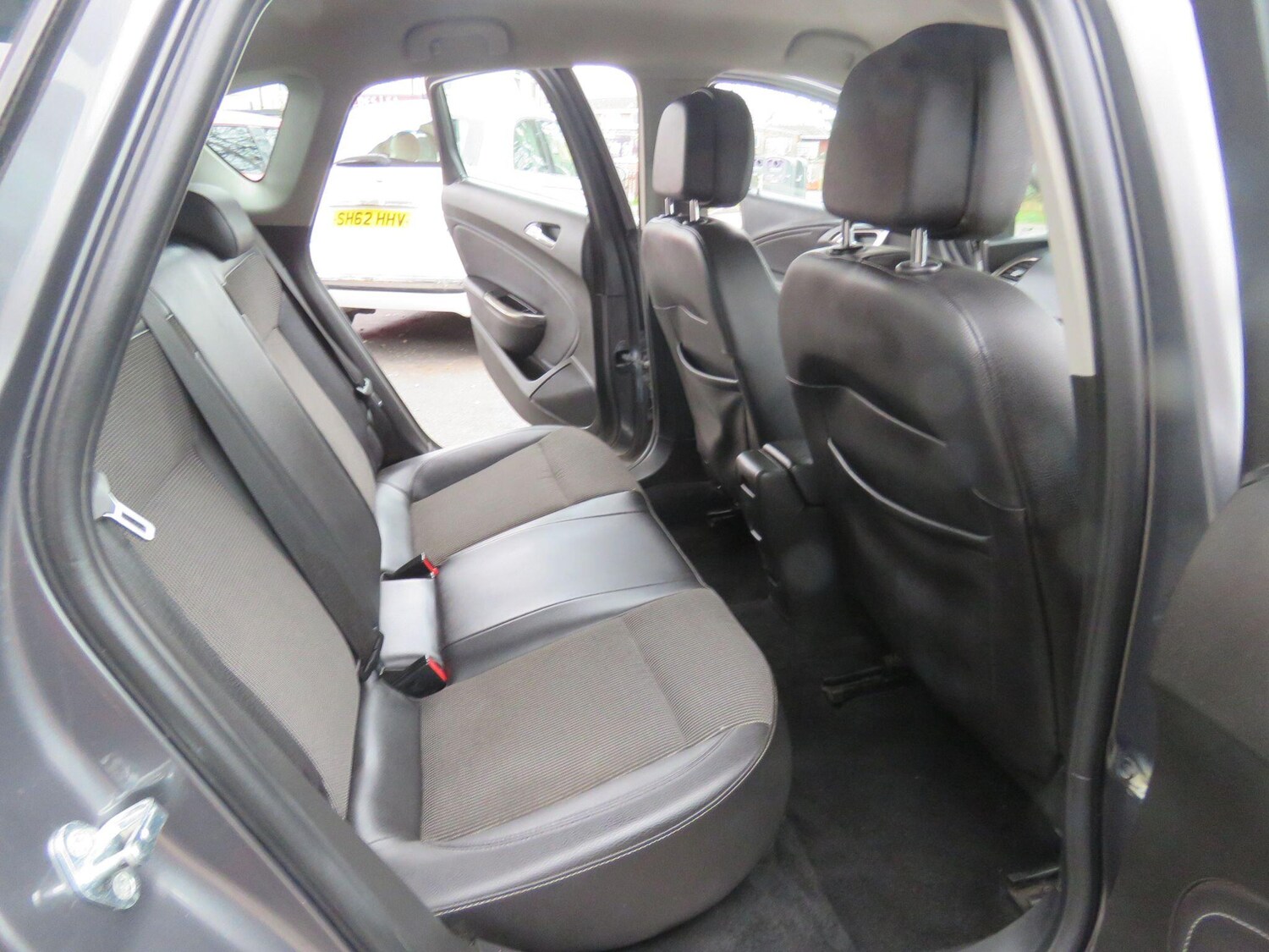 Used Vauxhall Astra for sale - 77908538: Photo 50