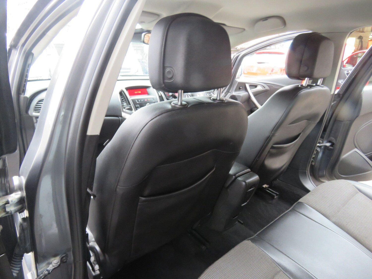 Used Vauxhall Astra for sale - 77908538: Photo 53