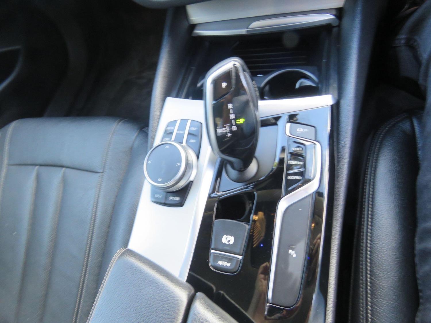 Used BMW 5 Series 2018 for sale - 76020493: Photo 36