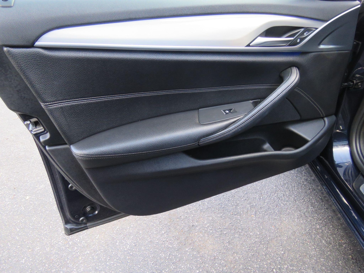 Used BMW 5 Series 2018 for sale - 76020493: Photo 60