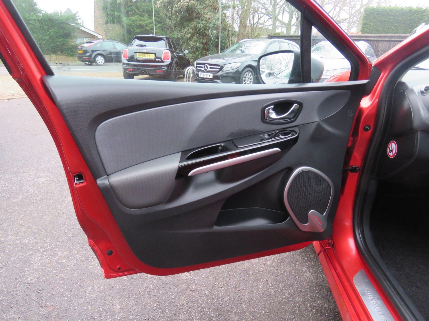 Used Renault Clio for sale - 77809120: Photo 16