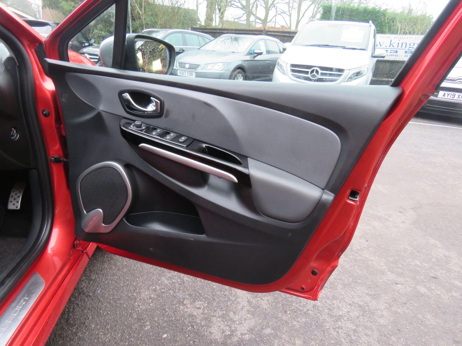 Used Renault Clio for sale - 77809120: Photo 29