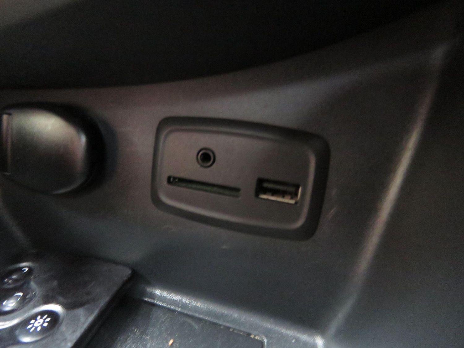 Used Renault Clio for sale - 77809120: Photo 38