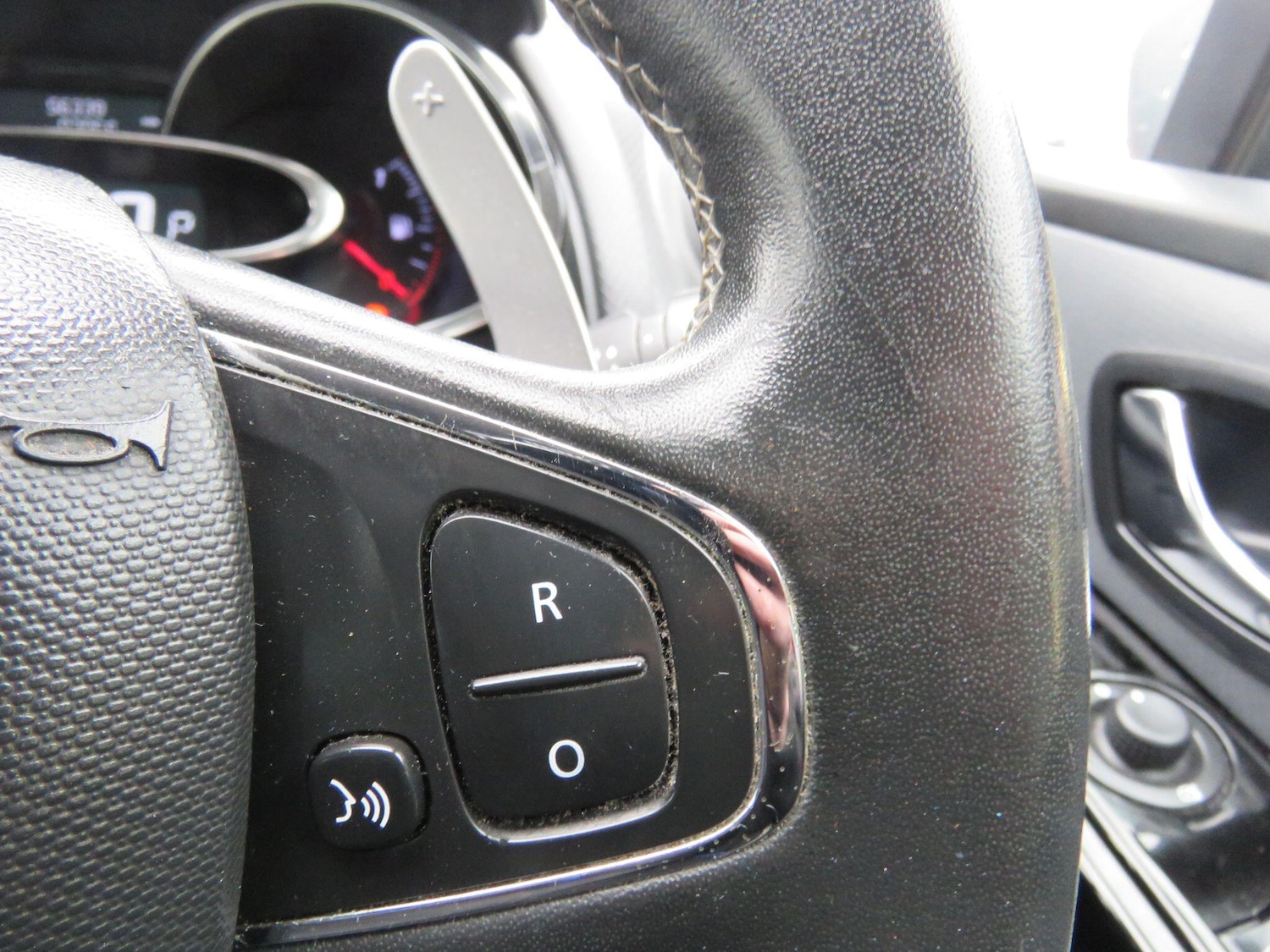 Used Renault Clio for sale - 77809120: Photo 41