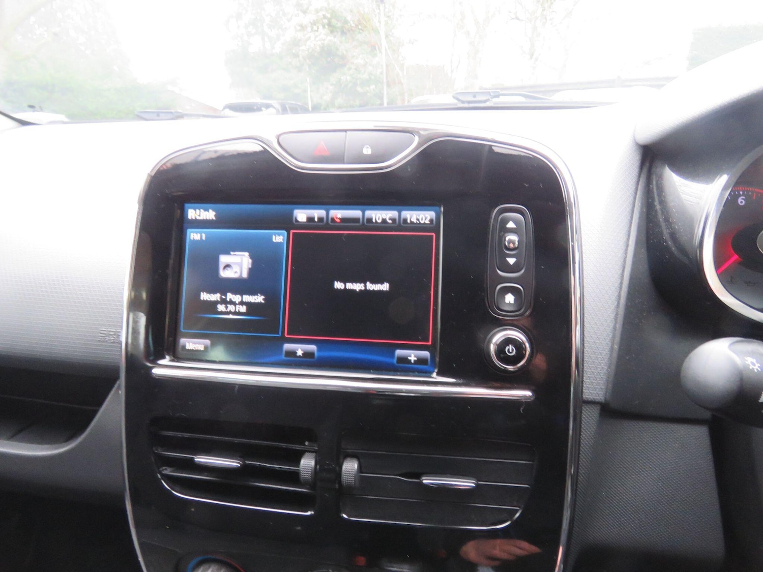 Used Renault Clio for sale - 77809120: Photo 43