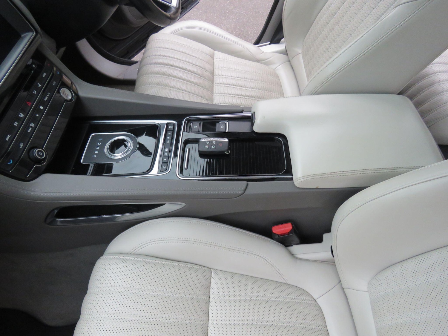 Used Jaguar F-Pace 2020 for sale - 78101051: Photo 17