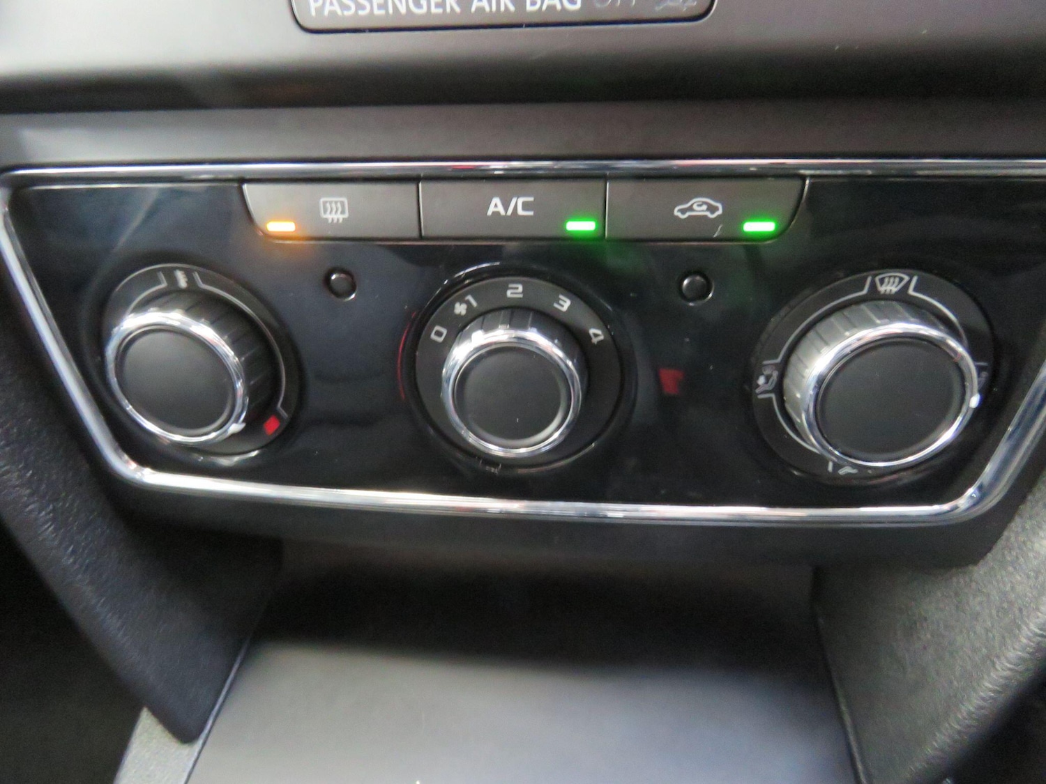 Used Skoda Superb 2015 for sale - 77029346: Photo 72