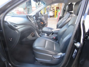 Used Hyundai Santa Fe 2017 for sale - 78318730: Photo