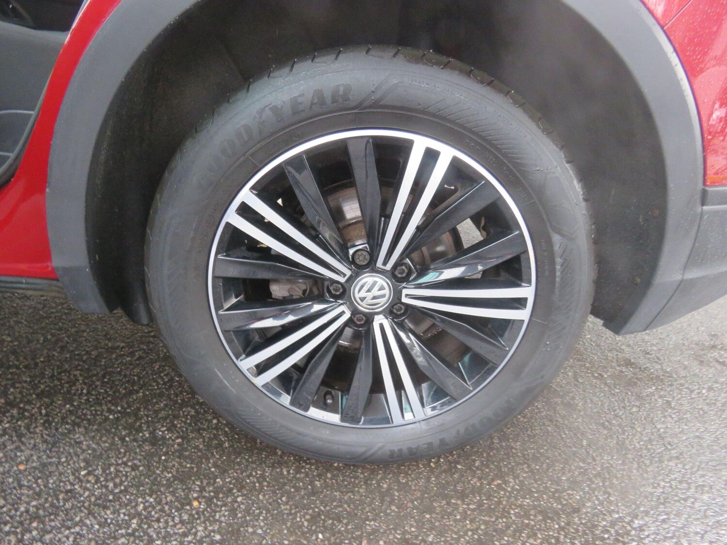 Used Volkswagen Tiguan 2017 for sale - 77455798: Photo 11