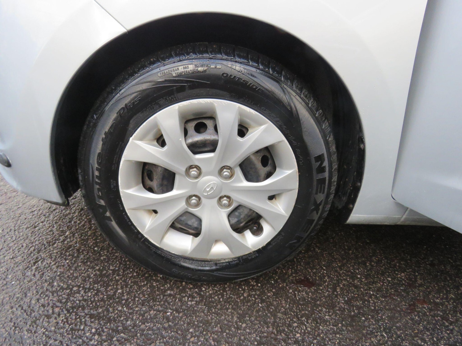 Used Hyundai i10 2014 for sale - 77229254: Photo 24