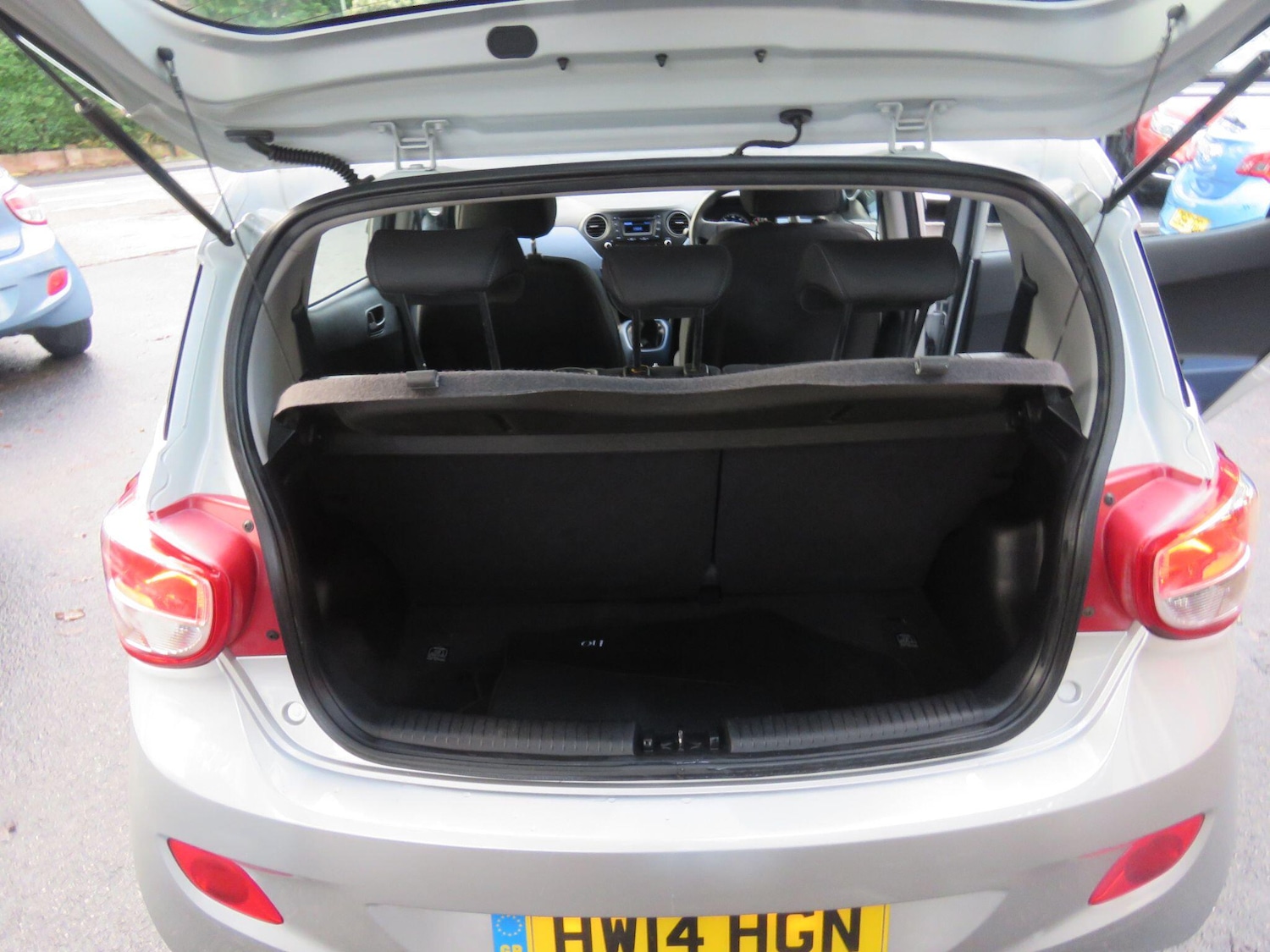 Used Hyundai i10 2014 for sale - 77229254: Photo 30