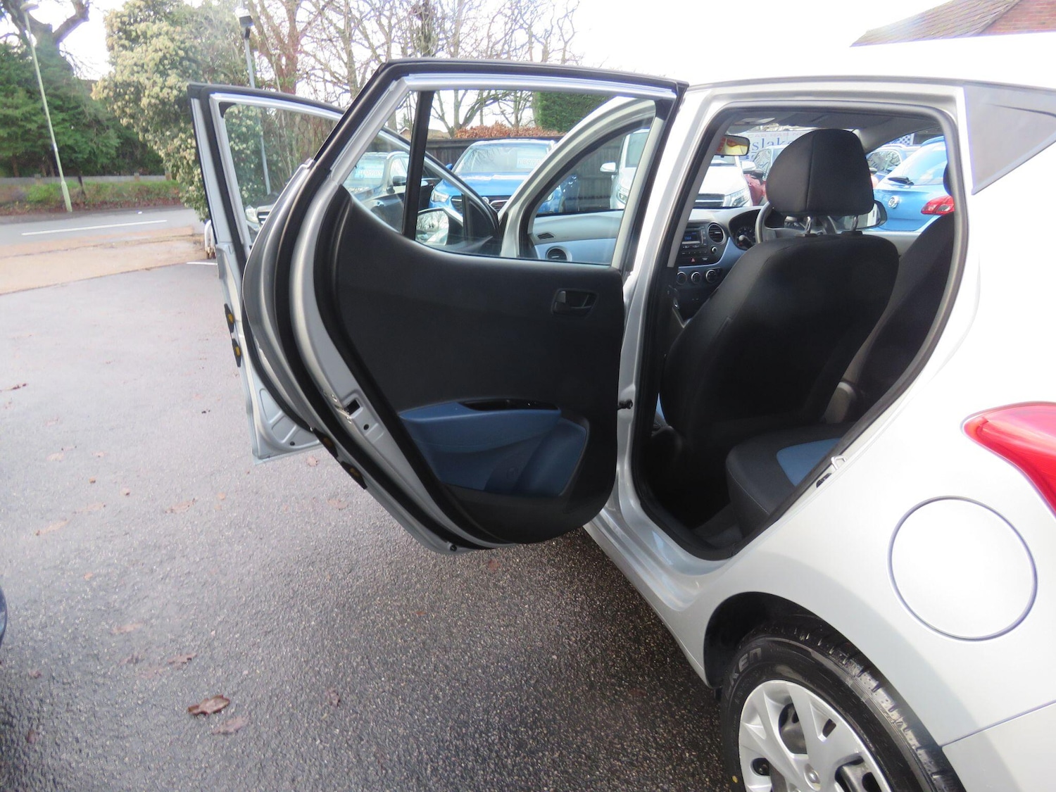 Used Hyundai i10 2014 for sale - 77229254: Photo 39