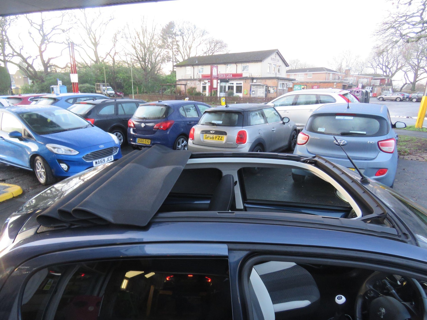 Used Peugeot 108 2017 for sale - 77203984: Photo 11