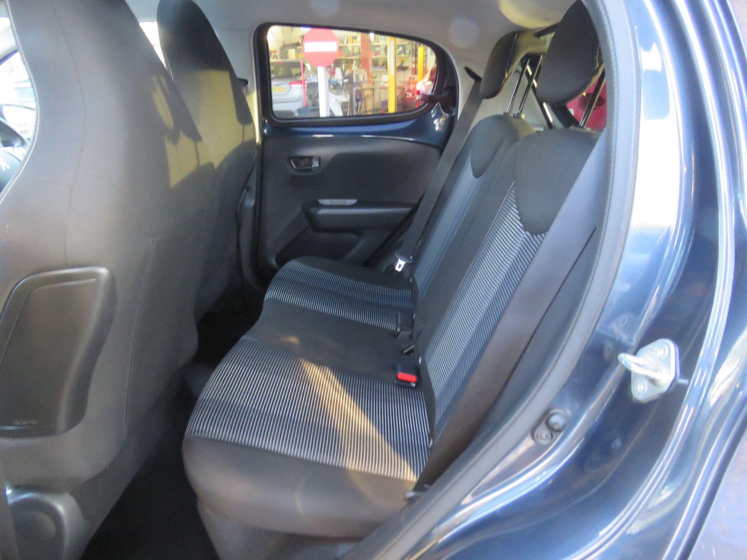 Used Peugeot 108 2017 for sale - 77203984: Photo 9