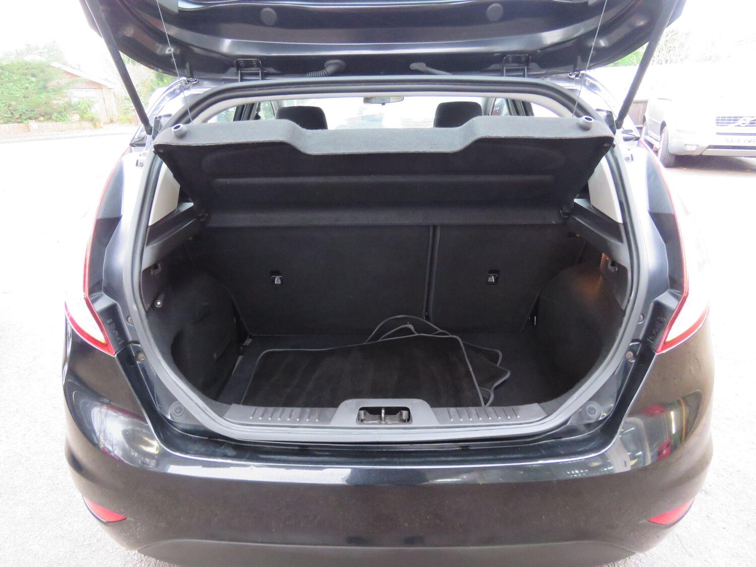 Vehicle 33