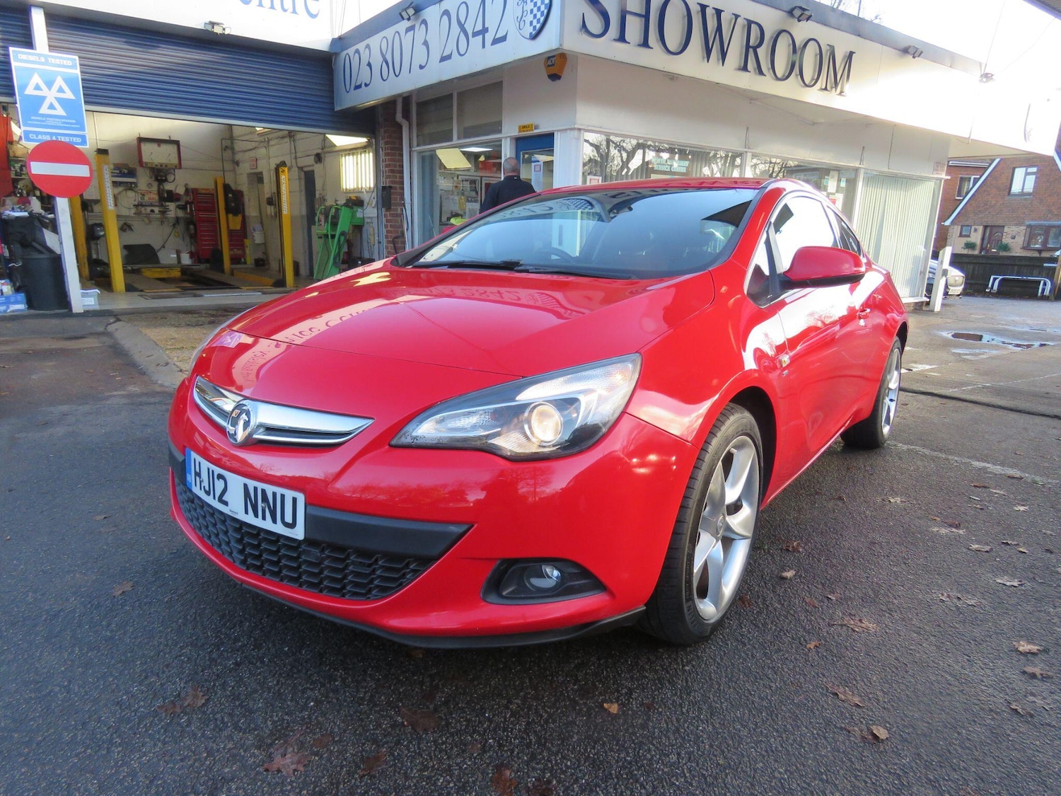 Used Vauxhall Astra GTC 2012 for sale - 77015327: Photo 1