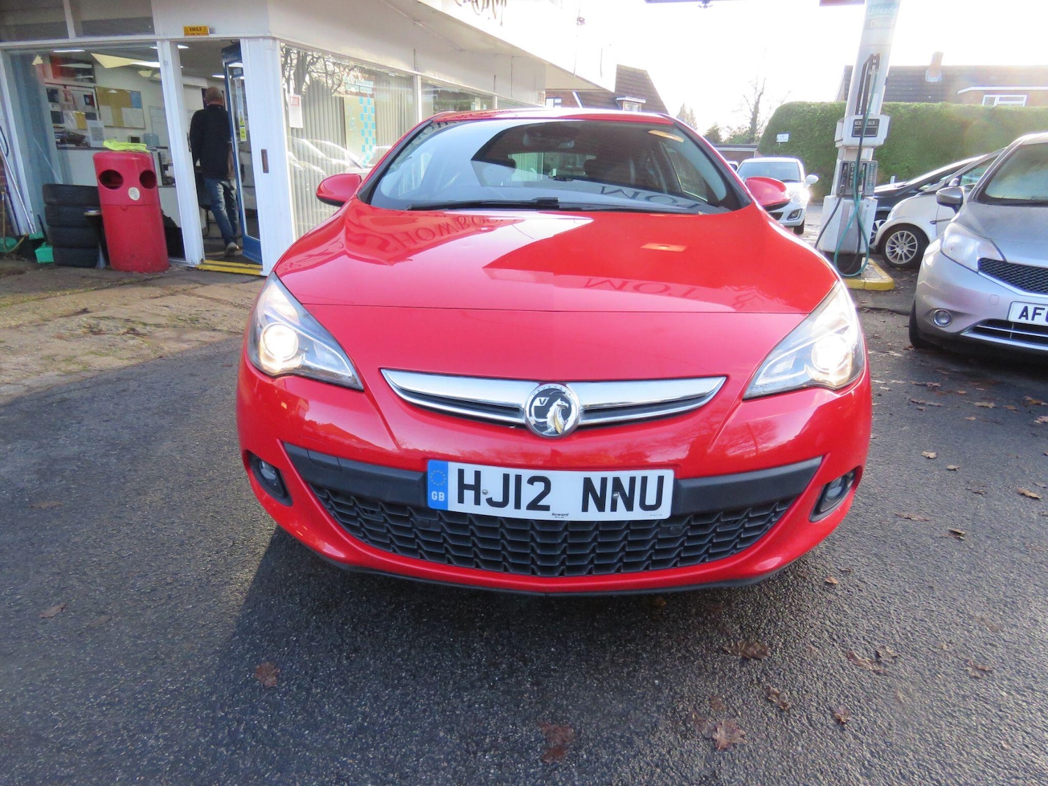 Used Vauxhall Astra GTC 2012 for sale - 77015327: Photo 2