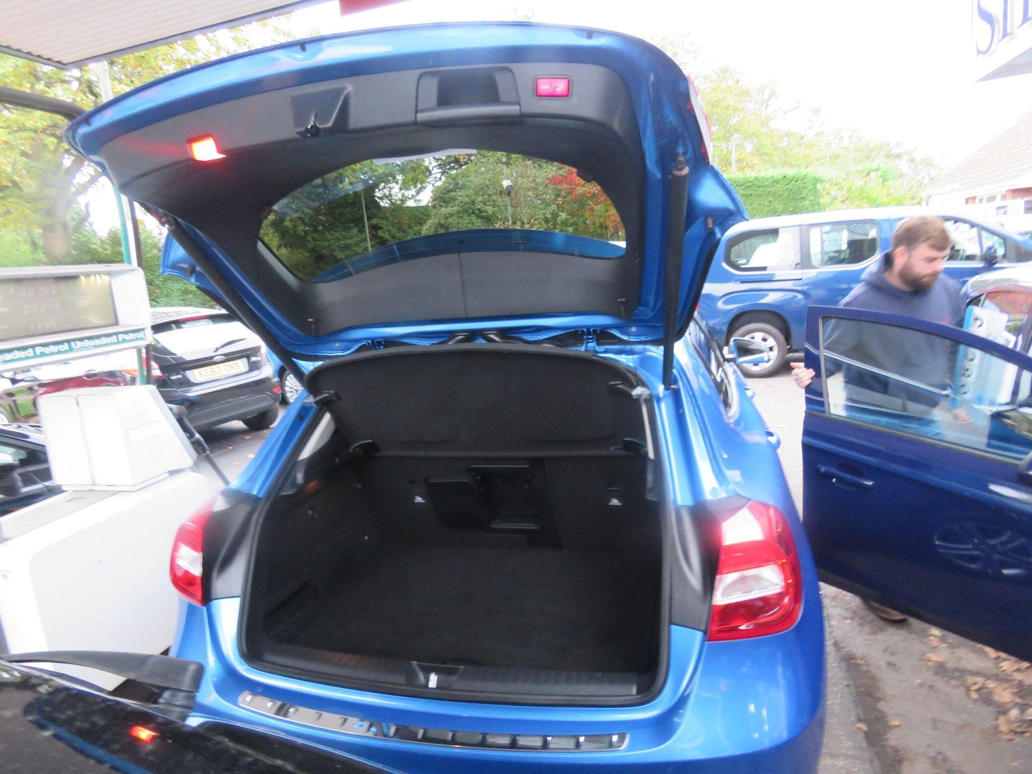 Used Mercedes-Benz GLA 2015 for sale - 76349155: Photo 14