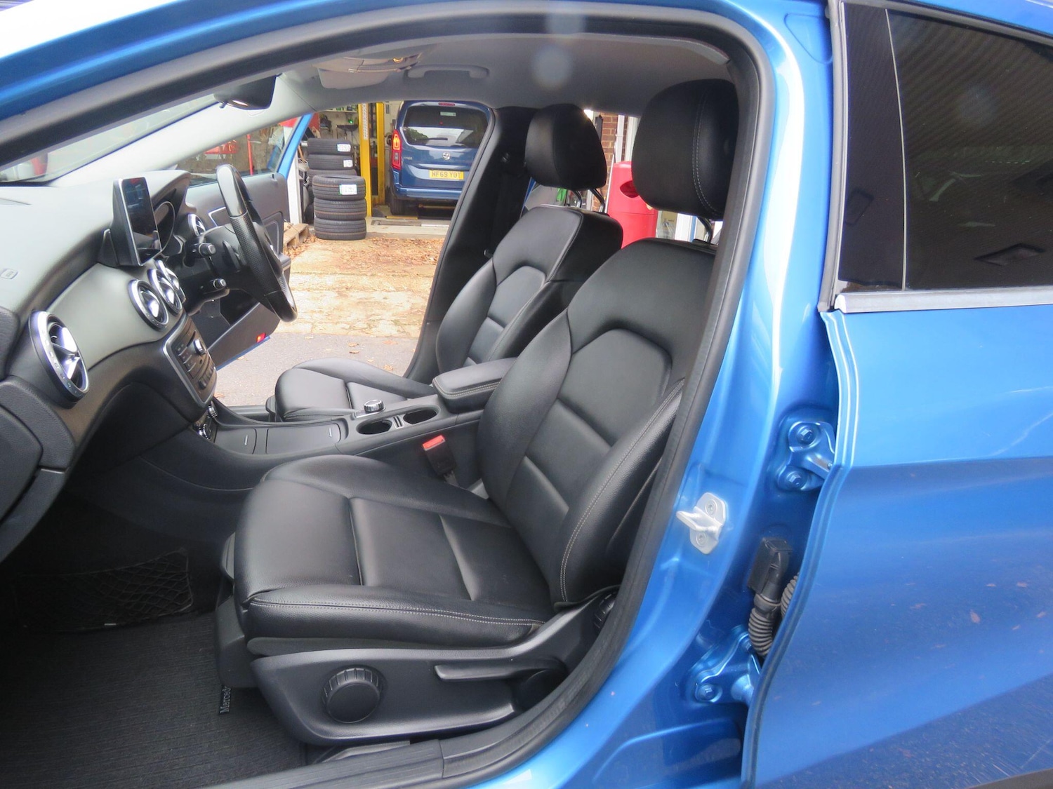 Used Mercedes-Benz GLA 2015 for sale - 76349155: Photo 8