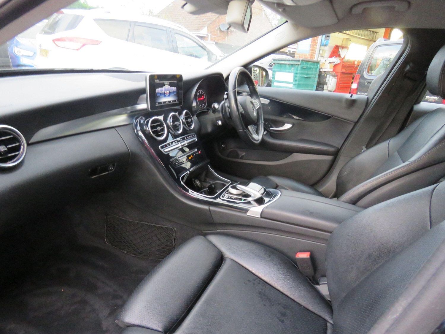 Used Mercedes-Benz C Class 2016 for sale - 76613275: Photo 17