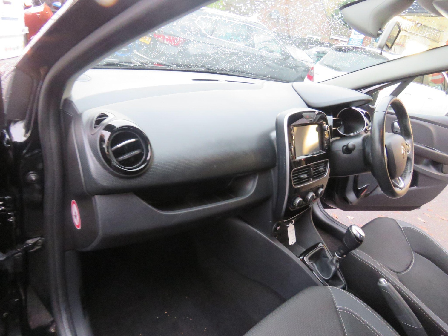 Used Renault Clio 2016 for sale - 76457522: Photo 26